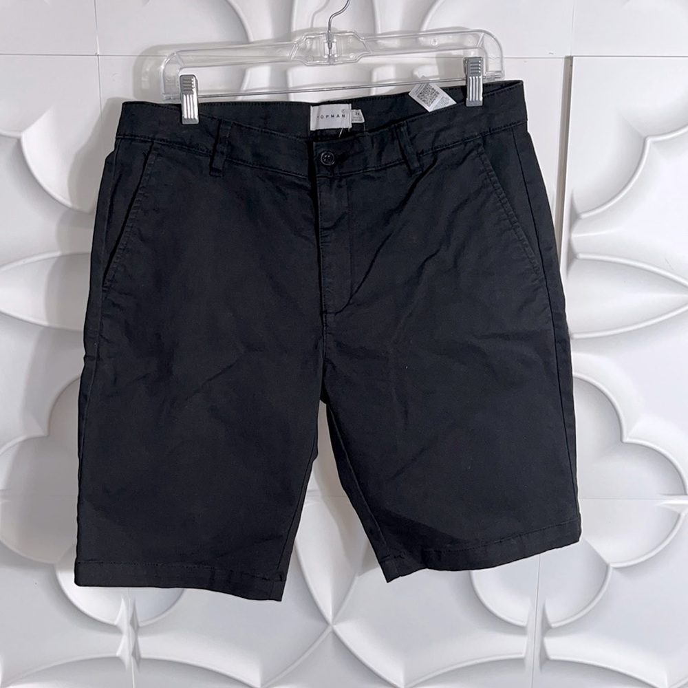 NEW TOPMAN black 97% cotton shorts sz 34.  (90)